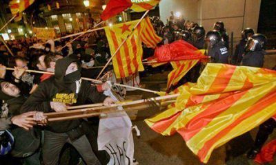 Barcelona: dura represi�n policial a estudiantes