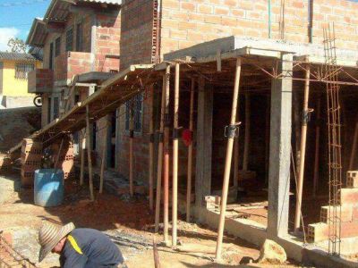 Se proyectan muchas casas, pero se dilata la conclusi�n de las obras