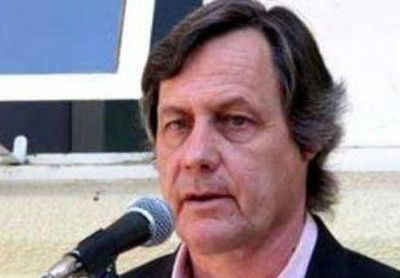 Johnston critic� a Rivero y lament� decisi�n legislativa respecto al STJ 