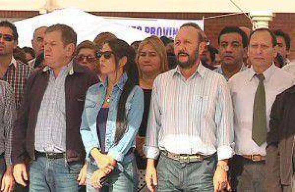 Insfr�n dijo que no �permitir� que se juzgue a los formose�os con la �ptica portuaria�