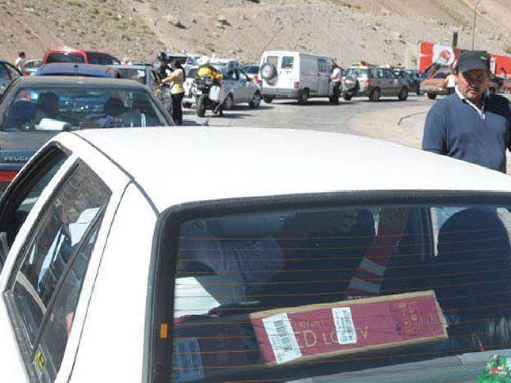 La Aduana argentina endureci� los controles para los art�culos comprados en Chile
