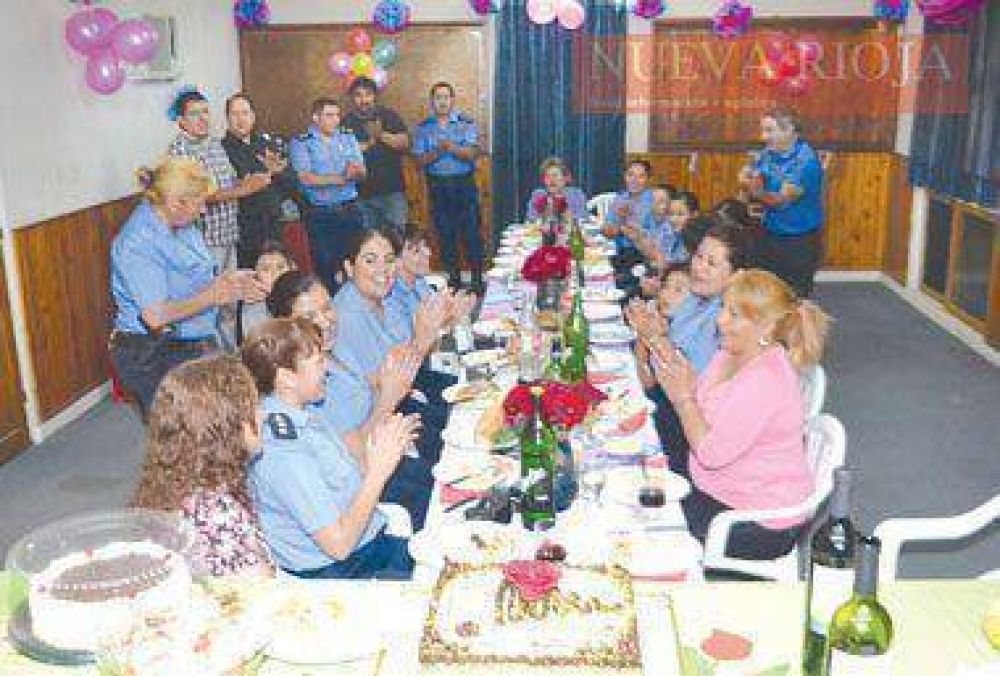 Realizaron festejos por el D�a de la Madre