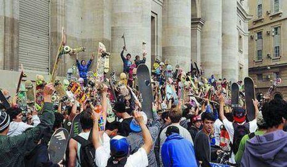 M�s de 10 mil skaters reclaman pistas p�blicas