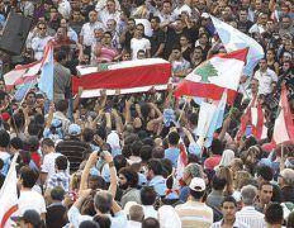 Tensi�n en el funeral del esp�a liban�s