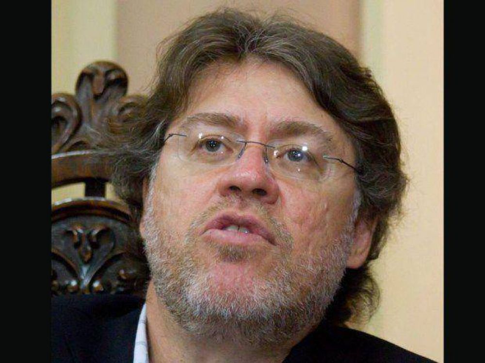 �Este Gobierno liber� a la democracia del tutelaje�