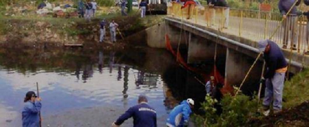 Contin�a la limpieza de m�rgenes en 28 tramos de la cuenca