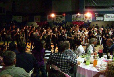 La Escuela de Actividades Culturales festej� los 16