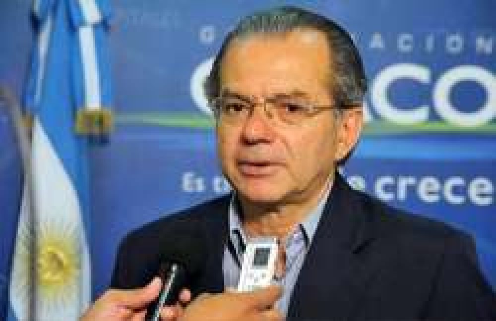 Pol�mica en S�enz Pe�a, Cipolini todav�a no vuelve de Europa