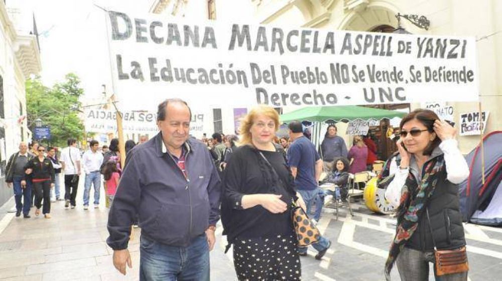 UNC: sigue tomado el decanato de la Facultad de Derecho