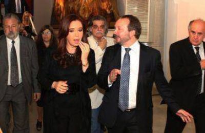 7-D: CFK saca a los muchachos a la calle