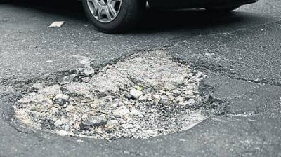 Pozos en las calles: prometen que tapar�n 3.400 en un mes