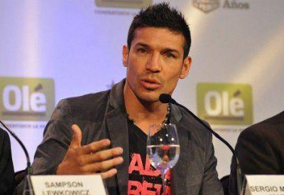Maravilla va por Mayweather y Cristina