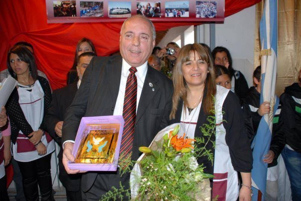  Pte. Per�n - La Escuela N� 5 cumpli� 50 a�os de servicio