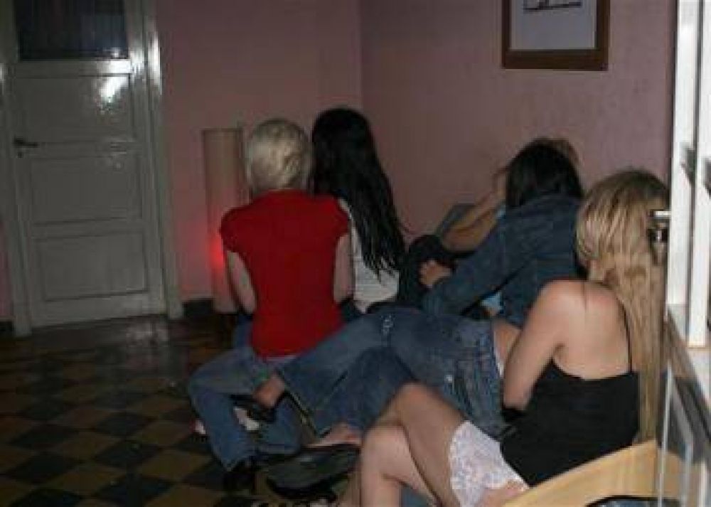 Los cabarets deber�n cerrar definitivamente en R�o Negro