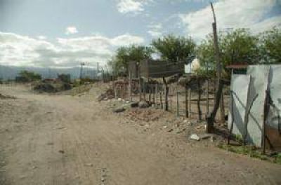 Piden urbanizar un asentamiento