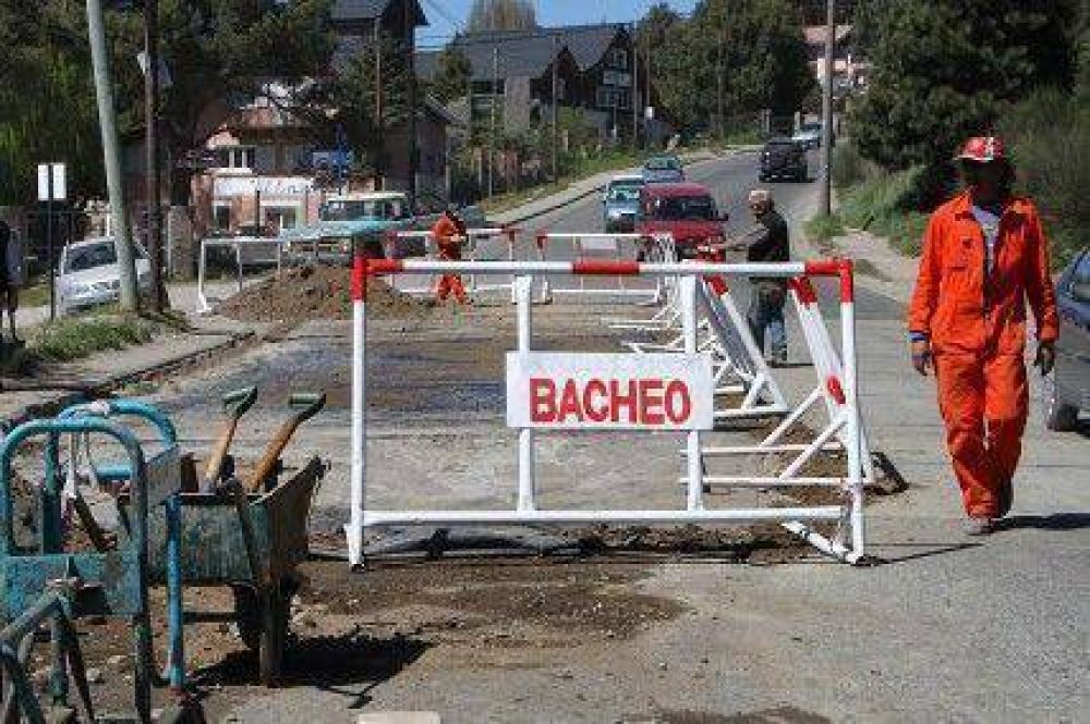 El municipio contin�a con obras de bacheo