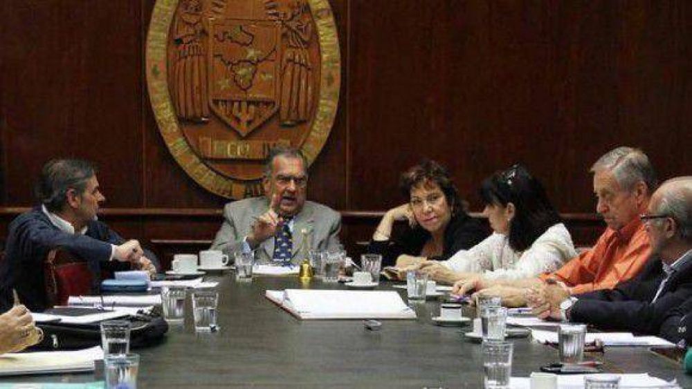  El Consejo Superior de la UNT recibir� los informes de sus directores en el YMAD