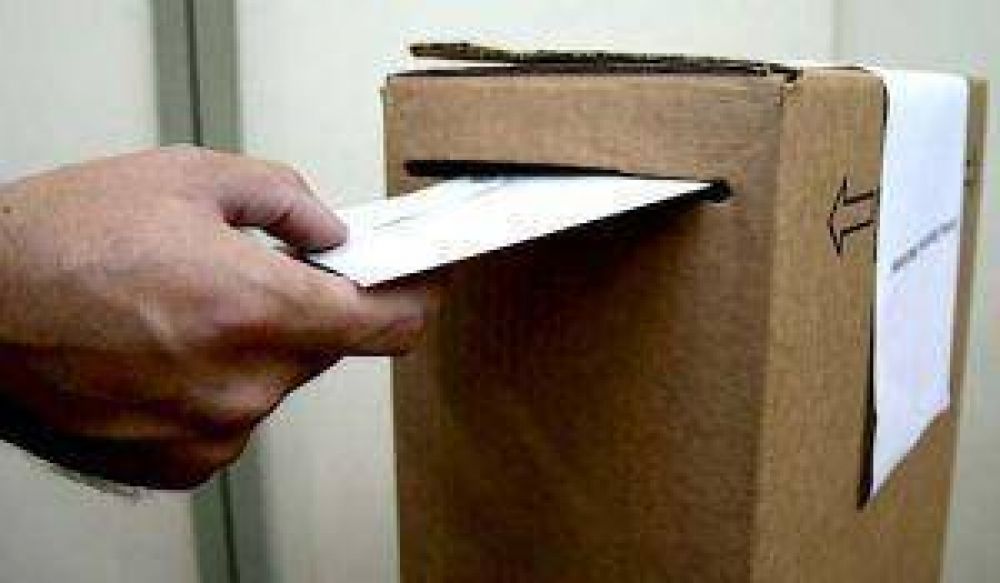 La Legislatura contin�a debate sobre primarias abiertas y obligatorias