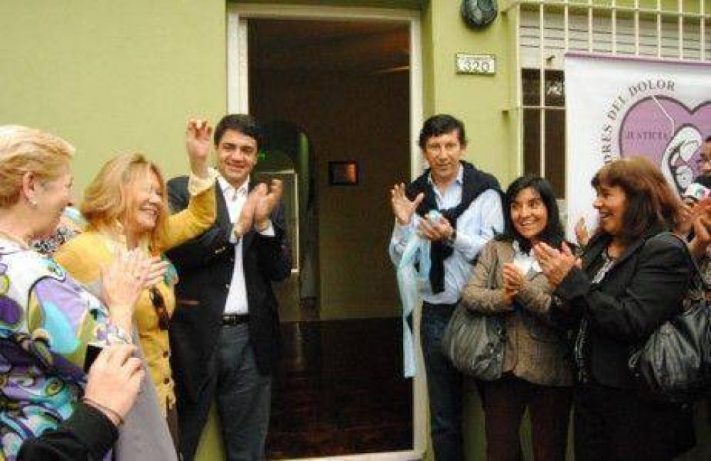 Con Macri y Posse, Madres del Dolor inaugur� sede en Vicente L�pez