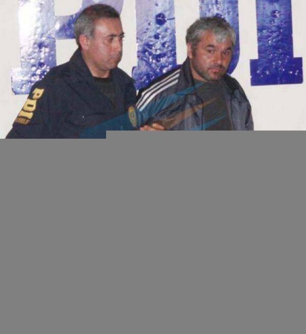 Los pr�fugos �cruzaron a pie� la frontera y dorm�an en el auto de un conocido en Punta Arenas
