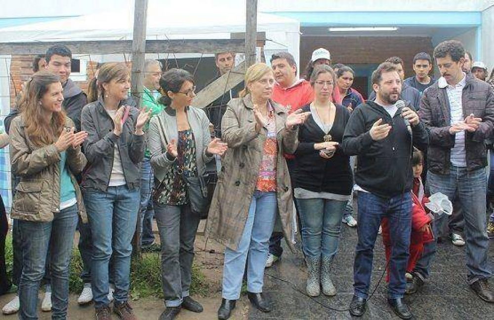 Realizan una jornada solidaria de la C�mara de Diputados en Jos� C Paz