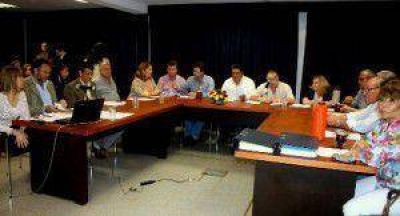 Comisiones firmaron dictamen para consolidar en el Digesto Jur�dico de Misiones las leyes sancionadas en 2012