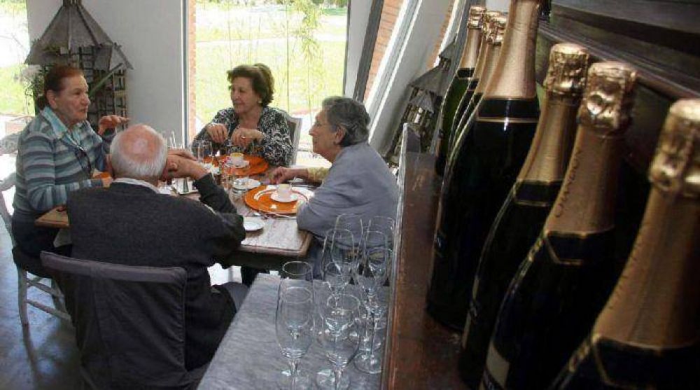 Una bodega ofrece alcohol�metros a sus visitantes para concientizarlos