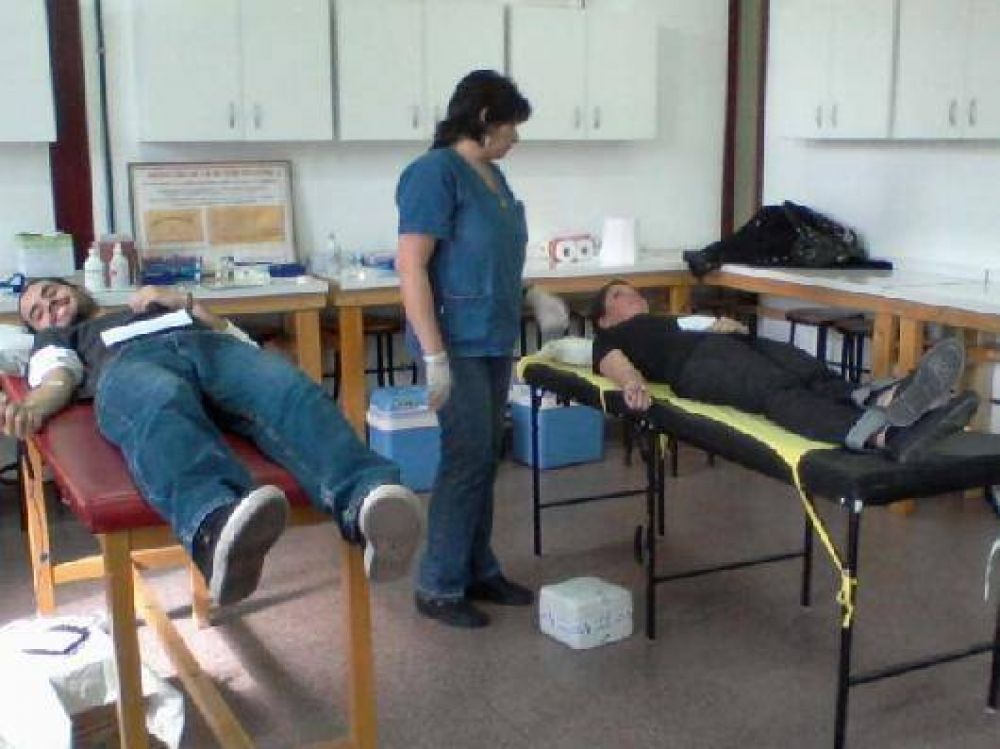 Impulsan la donaci�n de sangre voluntaria, a trav�s de una campa�a en Burzaco