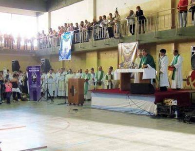 Lanzaron el A�o de la fe en Pergamino 