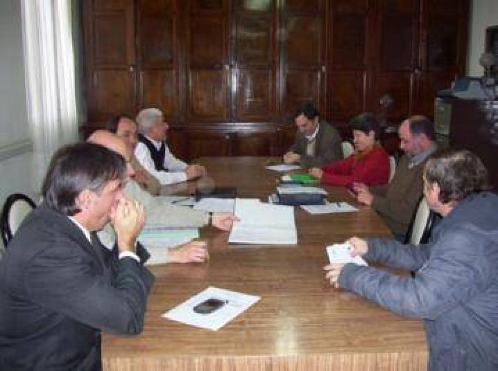 Feriantes concurrieron a la Comisi�n de Hacienda del HCD