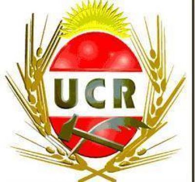 Asumen nuevas autoridades de la UCR.