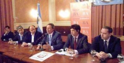 Casal: �Los intendentes no son los responsables de la seguridad�
