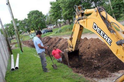Contin�an a buen ritmo las obras de agua y cloacas en la ciudad