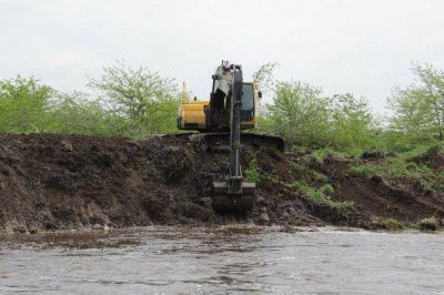 Obras en el Arroyo: Contin�a el ensanche en el casco urbano