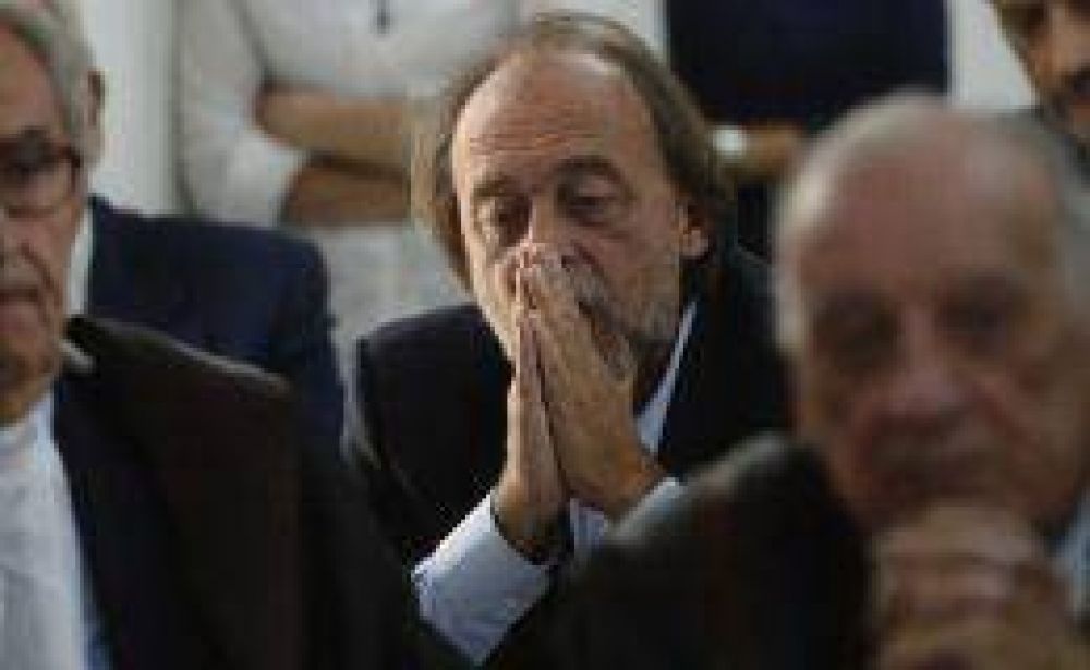 In�dito: condenan en Italia a cient�ficos por subestimar gravedad de sismo