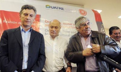 Tras el encuentro, Moyano dijo ahora que �ser�a interesante� un pacto con el macrismo