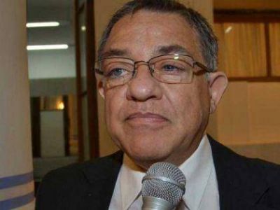 Edelar perseguida por Cham�a
