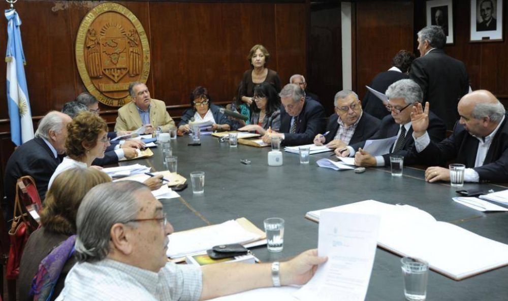 El Consejo de la UNT no habl� del dinero que recibi� en concepto de utilidades de YMAD