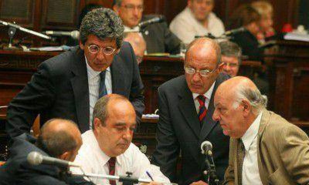 Senadores de la UCR, el PD y el PRO votar�n en contra de la reforma constitucional