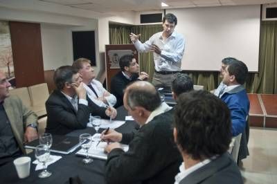 Buzzi e intendentes se re�nen ma�ana con De Vido