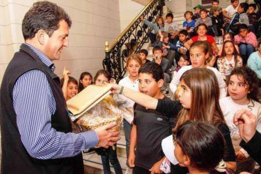 Tigre recibi� a chicos de Guamin�