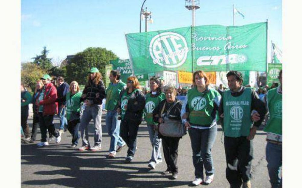 ATE Pilar marcha al Congreso por una nueva ley de Riesgo de Trabajo