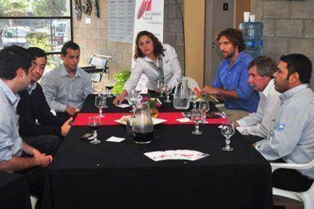 �Una Vez M�s, La Ronda De Negocios Fue Un �xito�