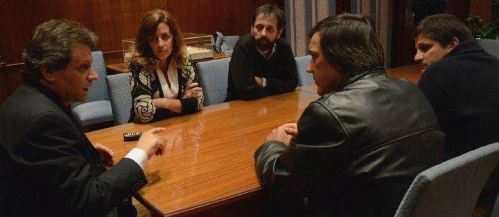 El intendente Pulti recibi� a los legisladores provinciales Mart�nez y Cestona