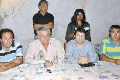 Infante se comprometi� con vecinos del Primera Junta a ejecutar obras