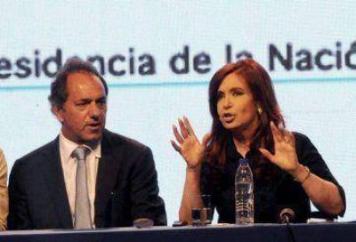 A un a�o del triunfo, Scioli y CFK al tope