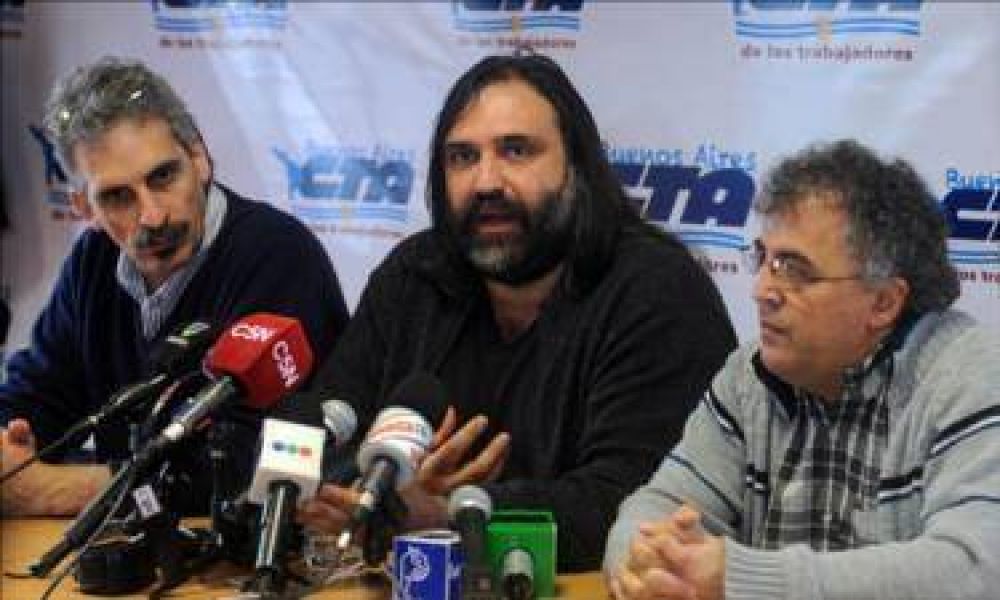 Baradel dijo que fue masivo el paro de 48 horas que iniciaron ayer los docentes bonaerenses