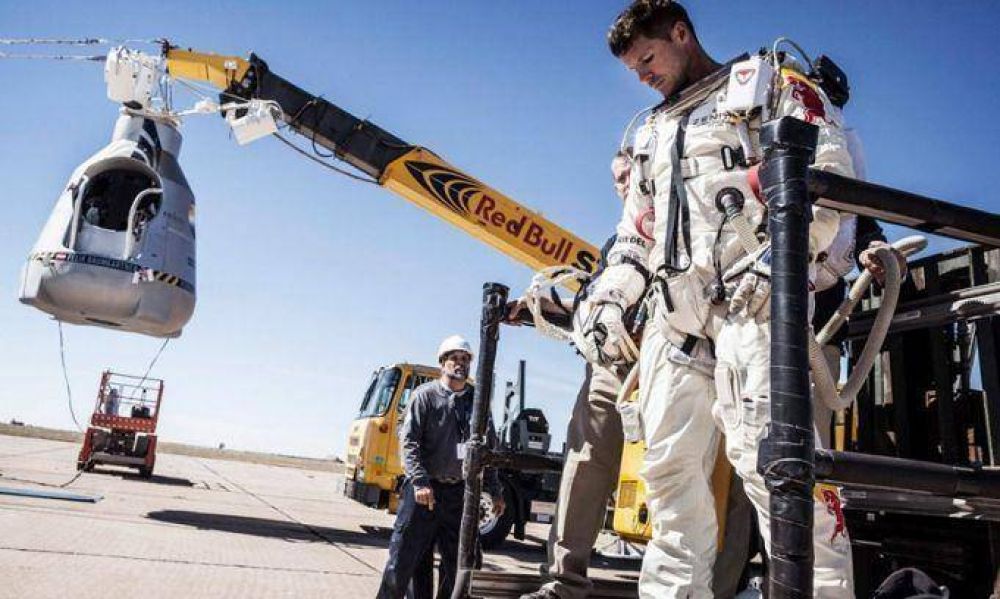  Baumgartner no disfrut� del salto desde la estrat�sfer