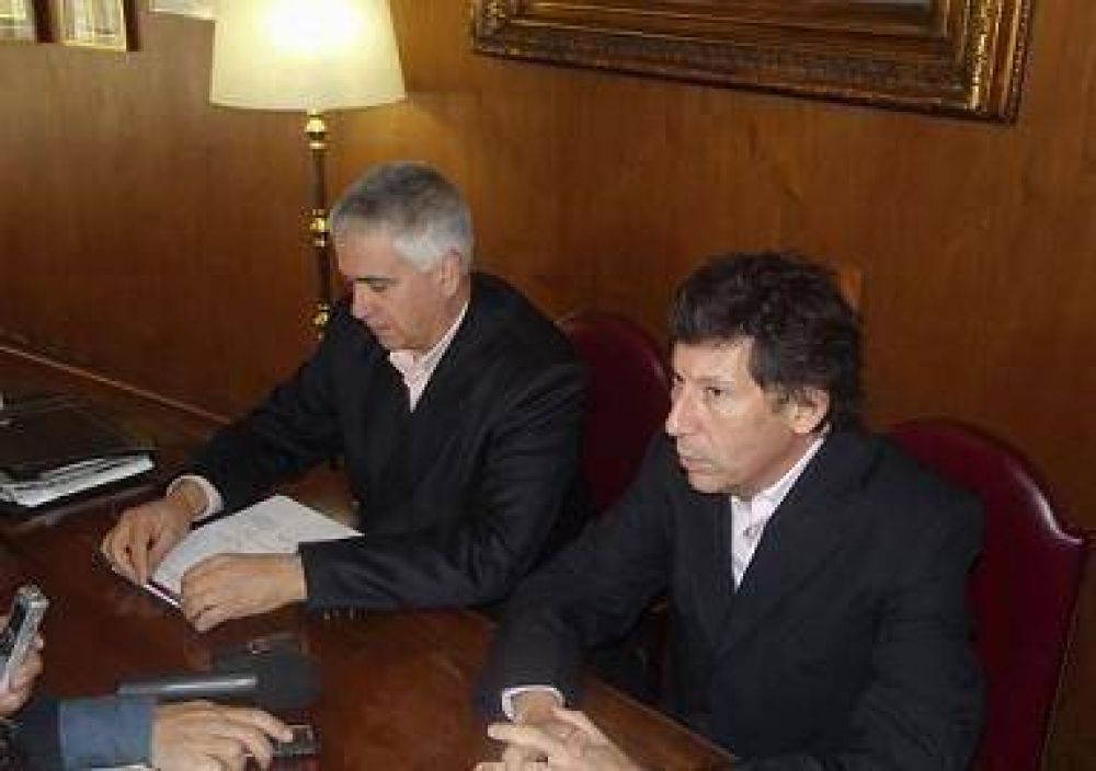 Posse present� un plan de repavimentaci�n y bacheo