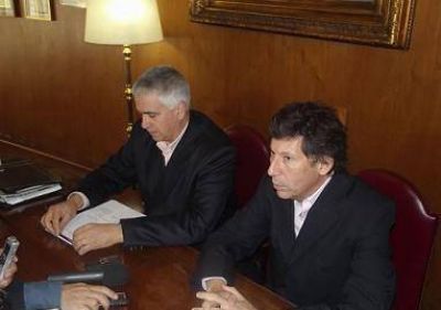 Posse present� un plan de repavimentaci�n y bacheo